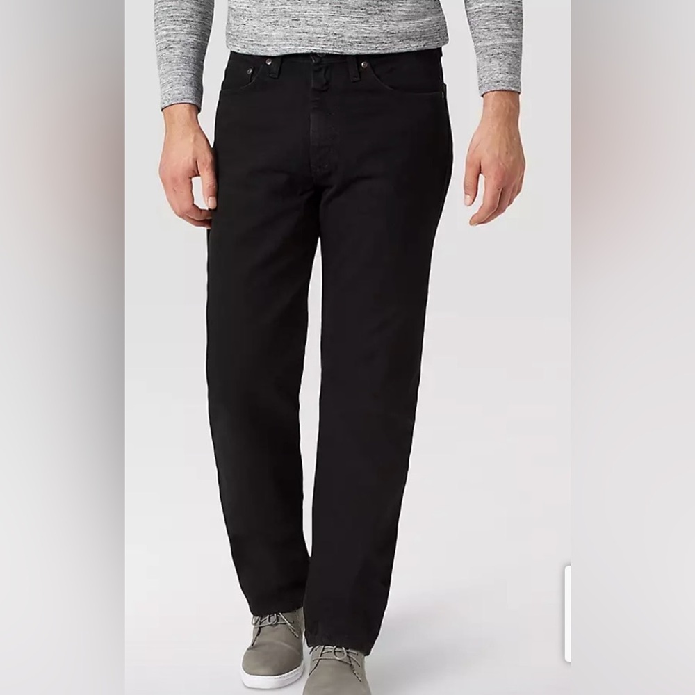 Wrangler Relaxed Fit Men's Straight Black Jeans, size 32x34 casual Gorpcore
